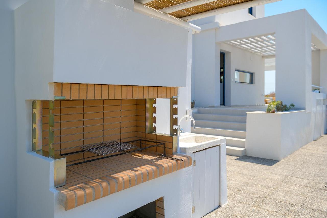 Astrea Villas Lakhania Bagian luar foto
